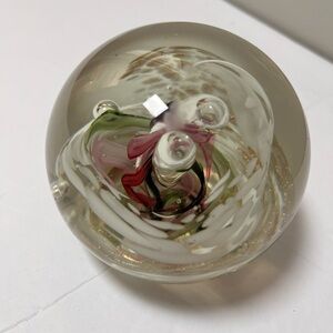 Beautiful Art Glass‎ Paperweight Burgundy Red Flower White Metallic Swirls
